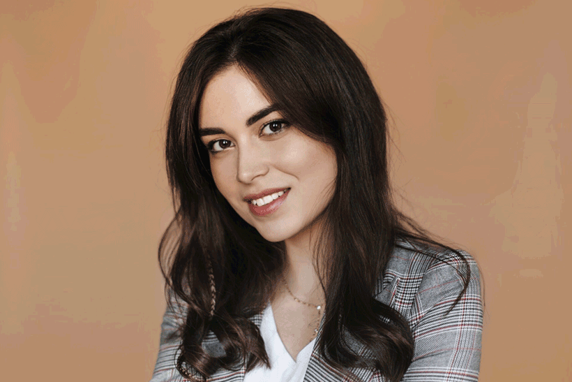 Milky Brunette : La Coloration Cheveux Tendance de 2026