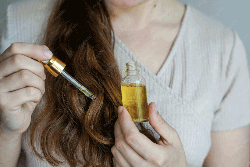 Rosemary oil : l’huile miracle pour la pousse des cheveux ?