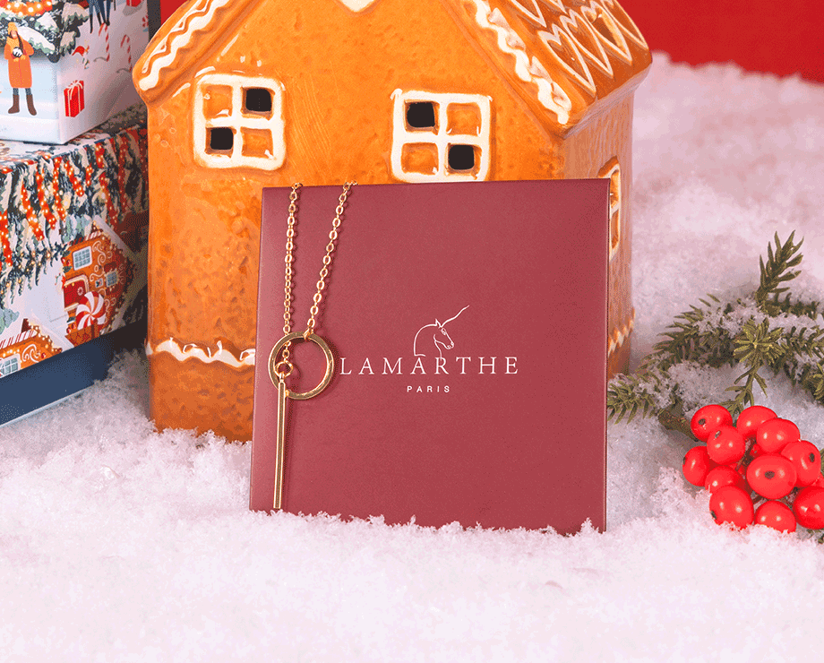 Collier Festif Doré de Lamarthe Paris : la touche finale parfaite !