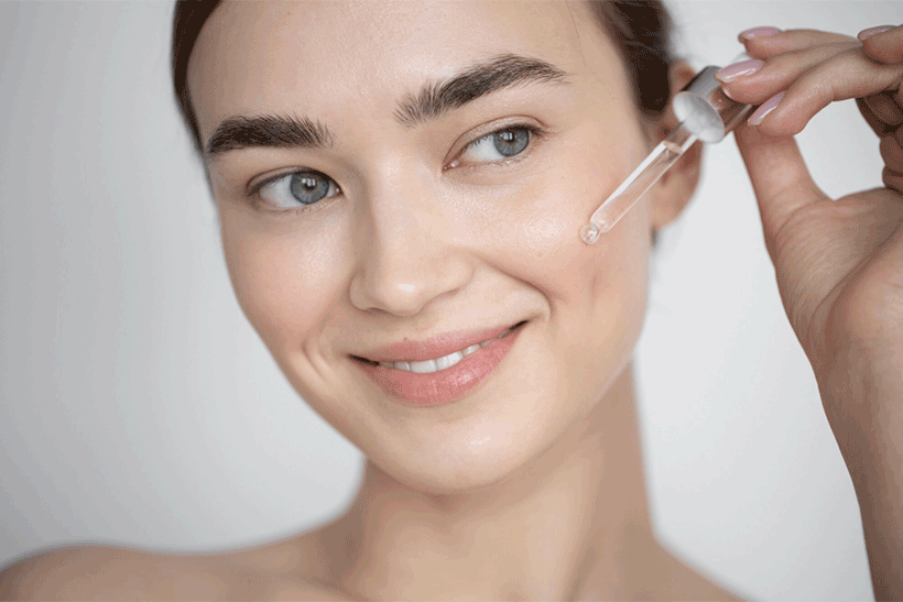 Acide hyaluronique : tout comprendre sur cet actif star (bienfaits, utilisation et erreurs à éviter)