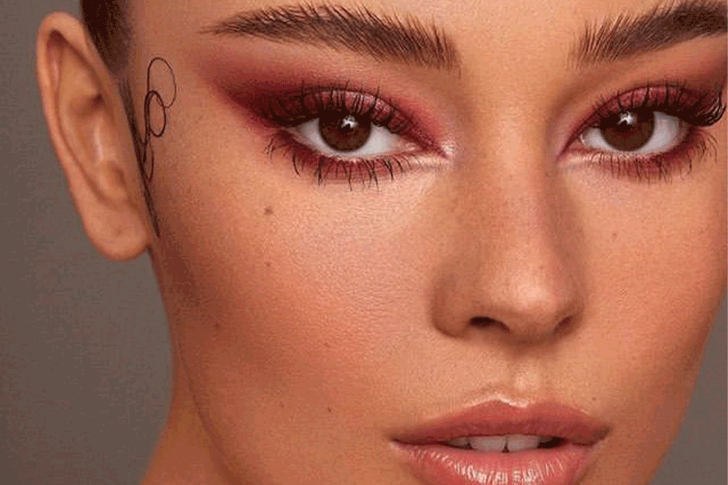 Grunge makeup version 2026 : le retour du maquillage edgy pour affirmer son style