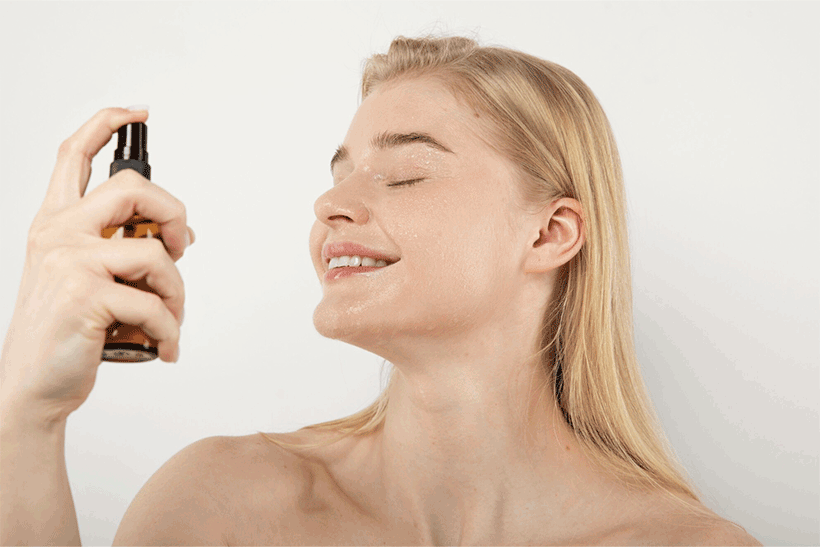 Comment faire tenir son maquillage toute la journée naturellement ?