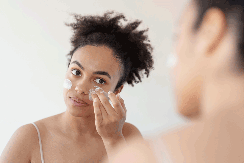 Routine skincare peau grasse : le guide bio anti-brillance
