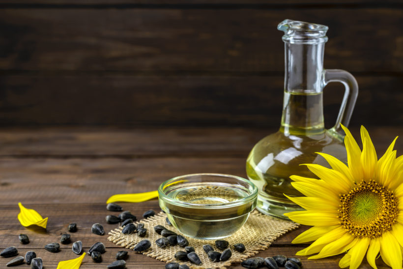 Huile de tournesol : bienfaits beauté de l'huile de tournesol à usage  cosmétique - Doctissimo