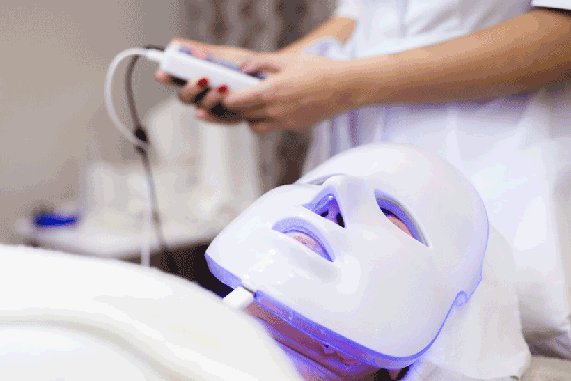 Beauty tech : les appareils skincare à faire chez soi, le guide