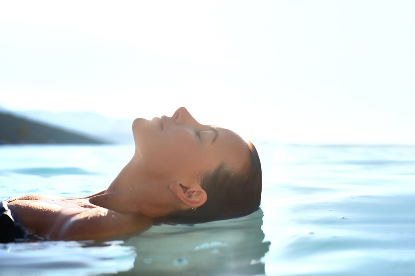 Voici les 6 bienfaits de l'eau de mer sur votre peau !