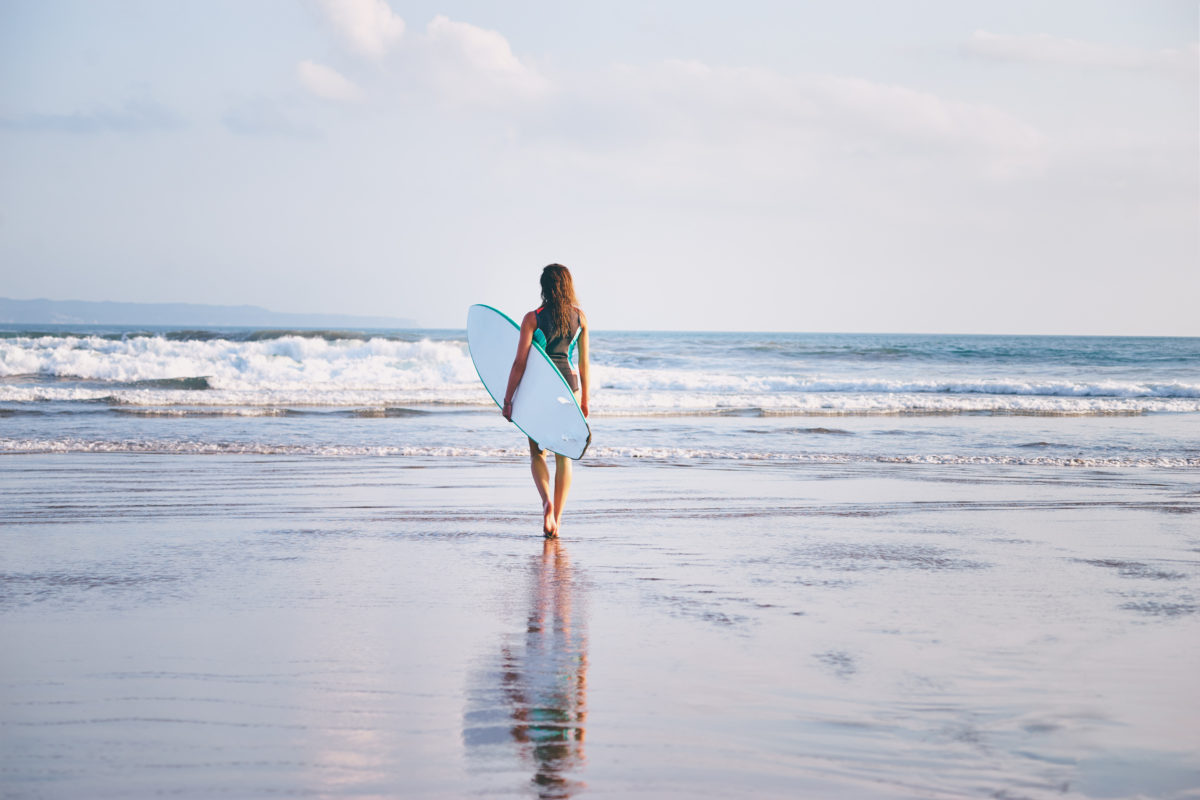 Plongez dans le Paradis du Surf : La Polynésie Française !